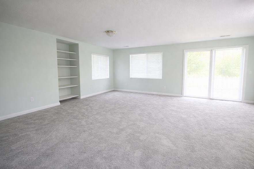 Basement Empty - 9287 S Avignon Pl