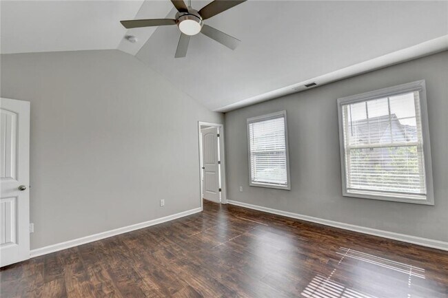Building Photo - 7245 Heritage Oak Ct