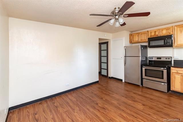 Building Photo - 2503 Ala Wai Blvd