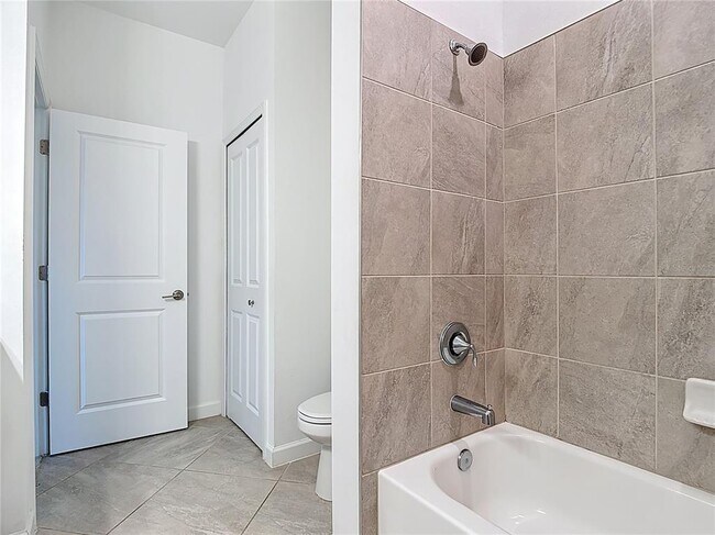 Building Photo - 14119 Pine Lodge Ln
