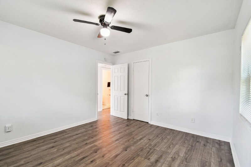 Building Photo - 3606 Jammes Rd