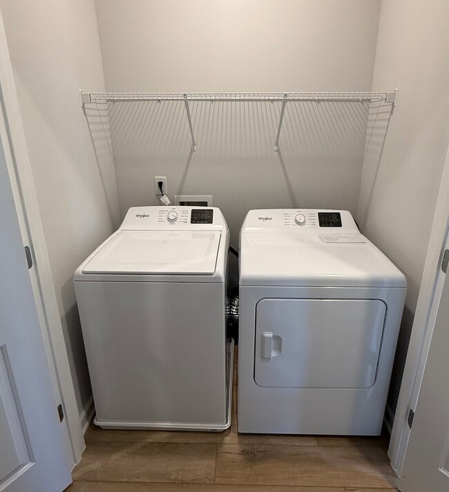 Building Photo - 206 Daybreak Ln