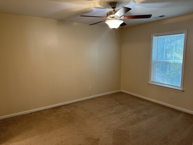 Building Photo - 688 Ruddy Creek Cir