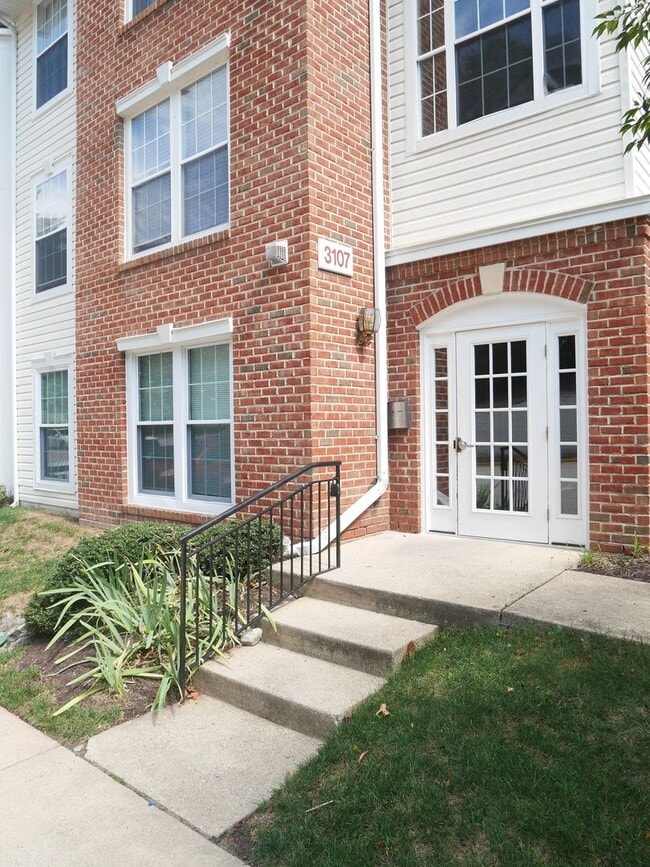 Primary Photo - Spacious 2nd Floor Condo in Russett – Prim...