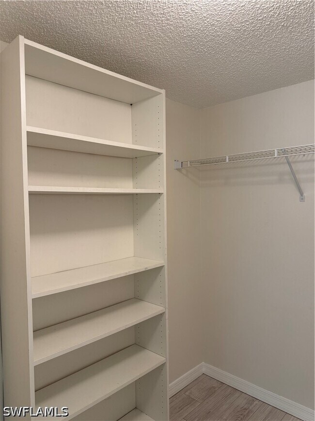 Building Photo - 7750 Jewel Ln