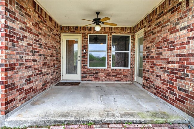 Building Photo - 6325 Oso Pkwy