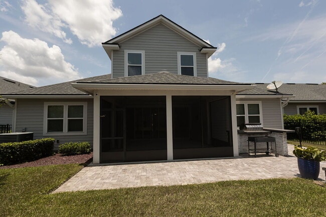Building Photo - Shearwater, 4 bedroom 3.5 bath home for rent.