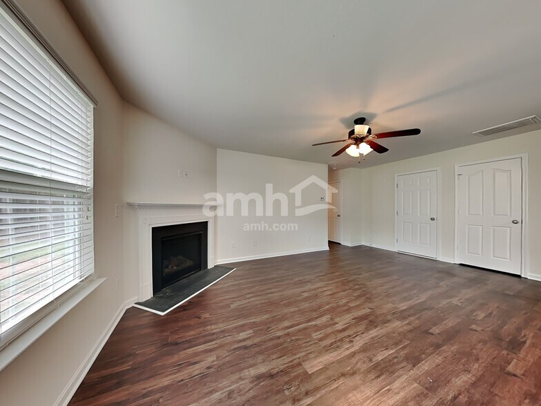 Building Photo - 4844 Old Towne Village Cir