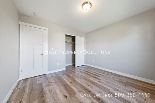 Building Photo - 551 Battery Dr
