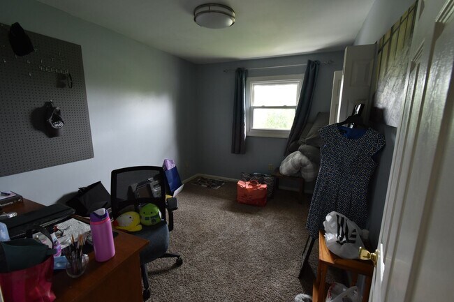 Building Photo - 3 Bedroom Home in Camp Hill