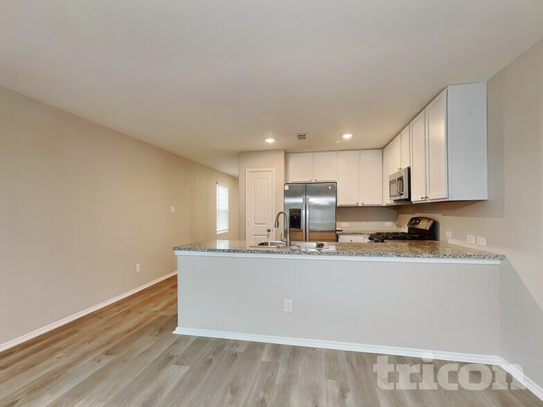 Building Photo - 8503 Western Tanager