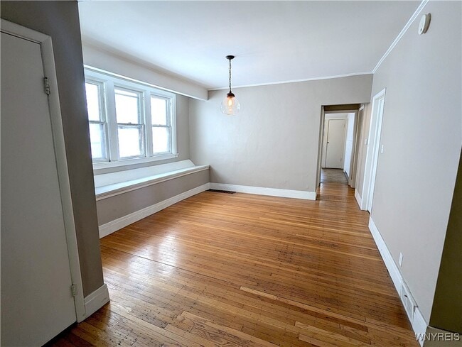 Building Photo - 76 St James Pl
