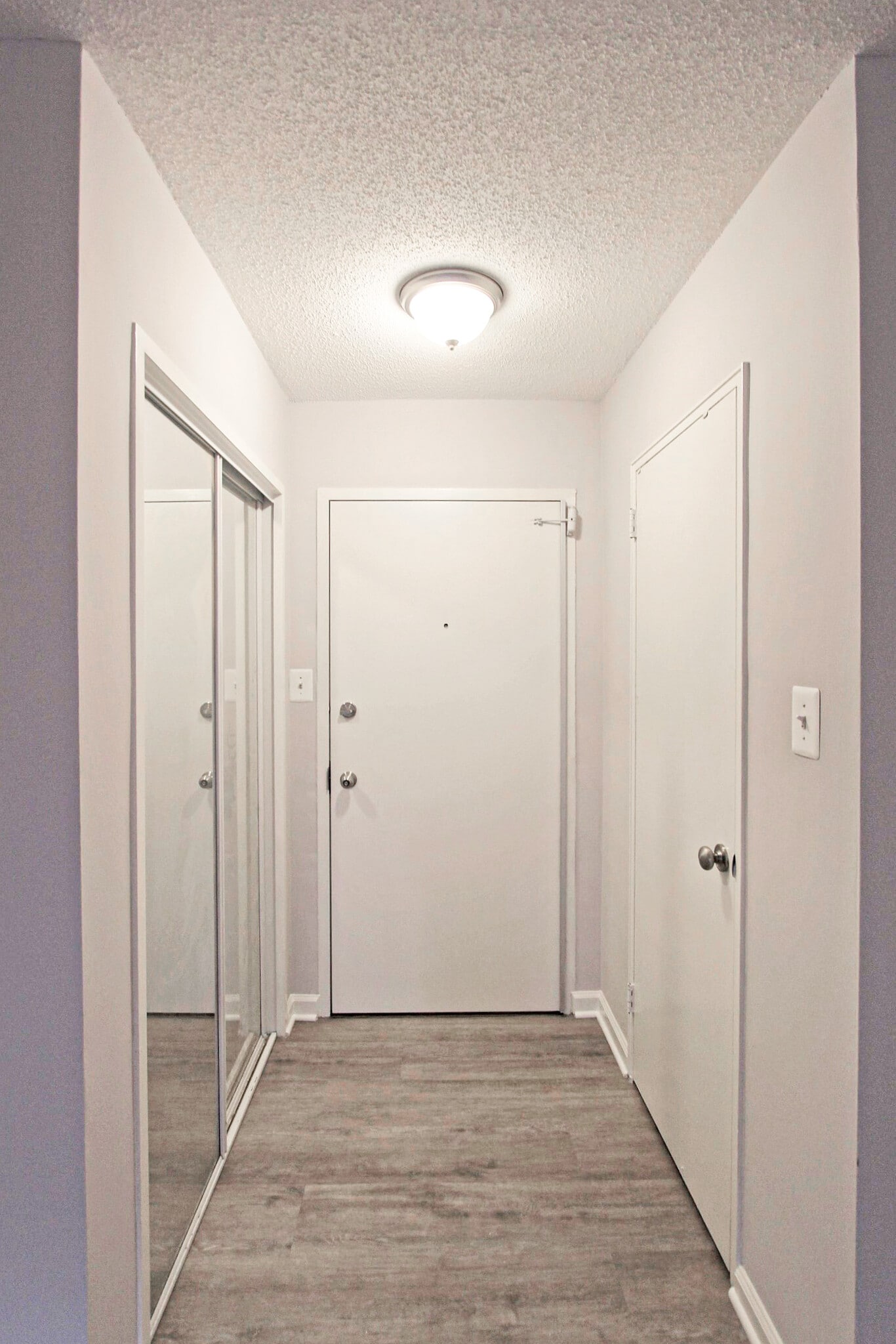 Building Photo - 1730 Arlington Blvd