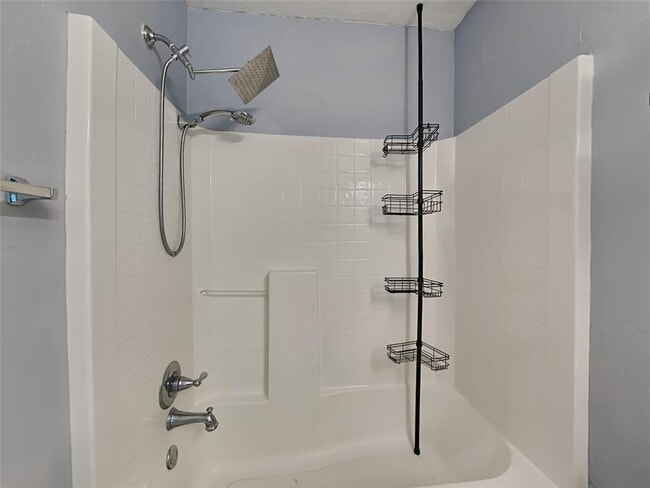 Building Photo - 4504 Applegate Dr