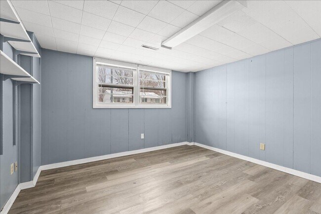 Building Photo - 1416 Starview Dr