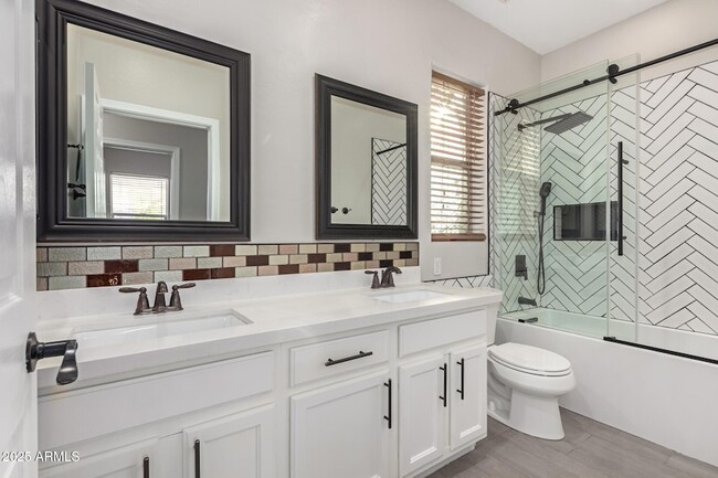 Building Photo - 3433 E Bluebird Pl