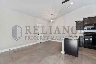 Building Photo - 13608 W Nantucket St