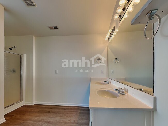 Building Photo - 14609 Asheton Creek Dr