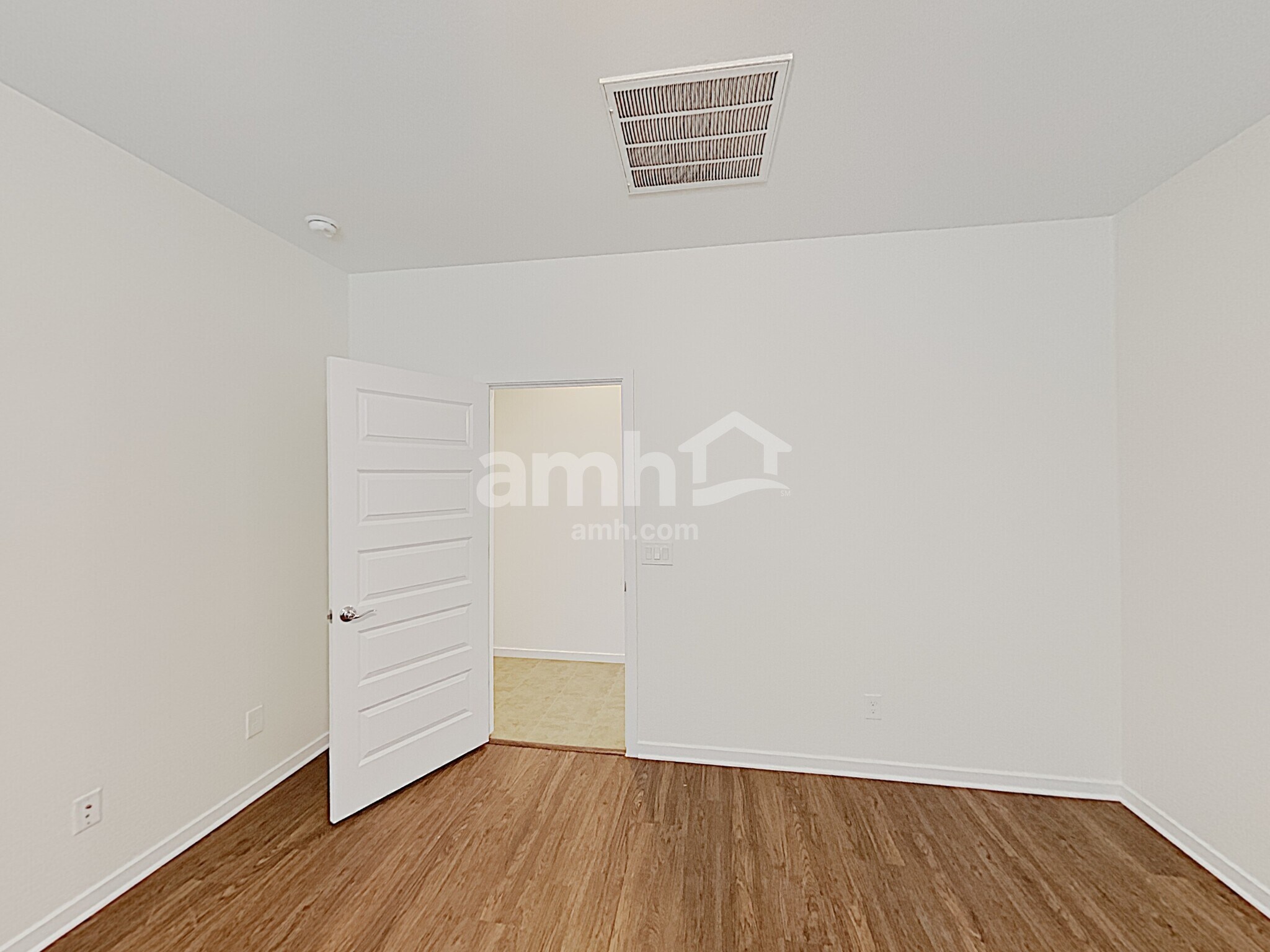Building Photo - 492 W Tenia Trail