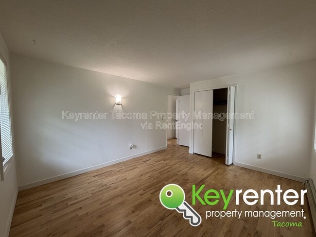 Building Photo - 629 Sandra Lee Ct SE