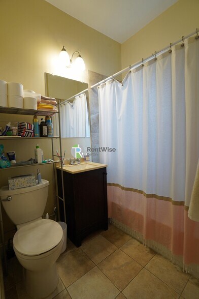 Building Photo - 38 Hemenway St