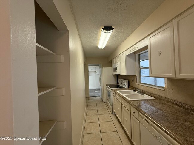 Building Photo - 7245 Grissom Pkwy
