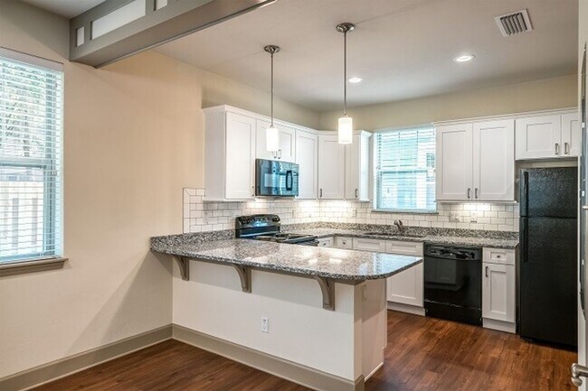 Interior Photo - The Craftsman
