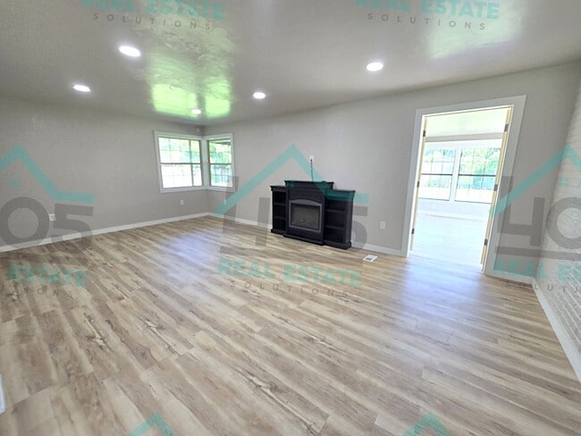 Building Photo - 3 Bedroom near Tinker AFB