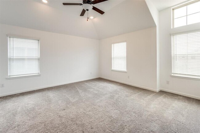 Building Photo - 1619 Ryon Falls Dr