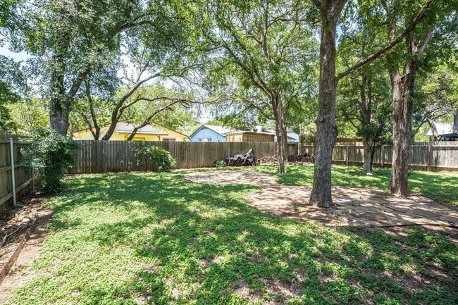 Building Photo - 3611 Cookstown Dr