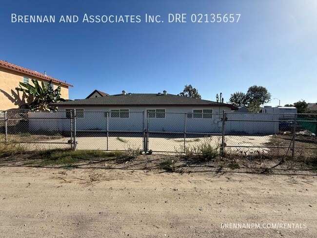 Building Photo - 3774 Beta St