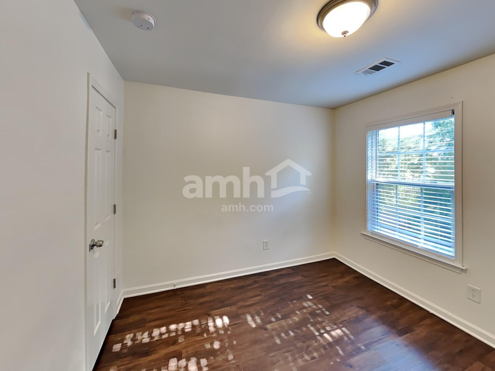 Building Photo - 2264 Monthemer Cove