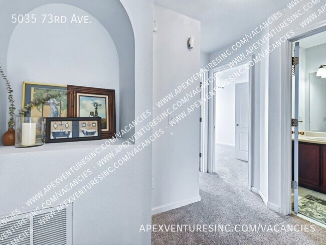 Building Photo - 5035 73rd Ave