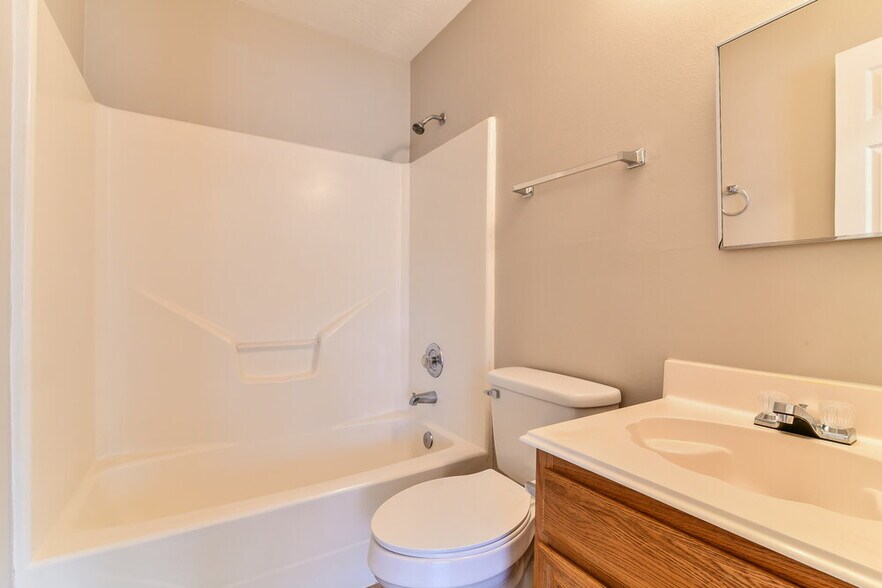 Building Photo - 28710 Raestone St