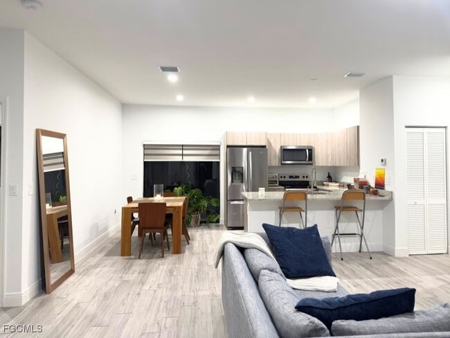 Building Photo - 8033 Melody Cir