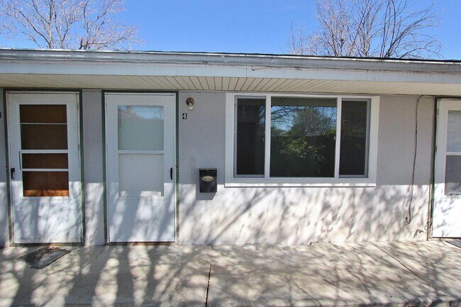 Building Photo - 1407 Ellis Ave