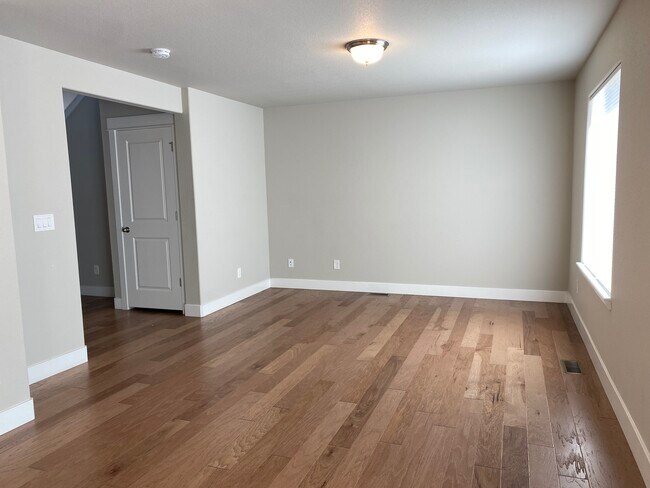 Livingroom is open to the kitchen and dining area - 2914 Loot Dr