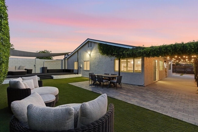 Building Photo - 2521 N 87th Way