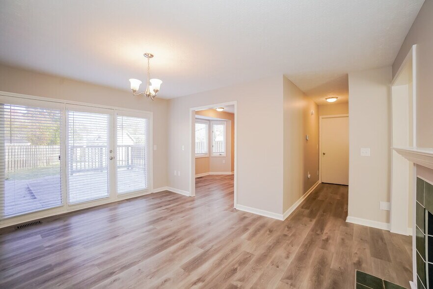 Building Photo - 7202 Nostalgia Ln