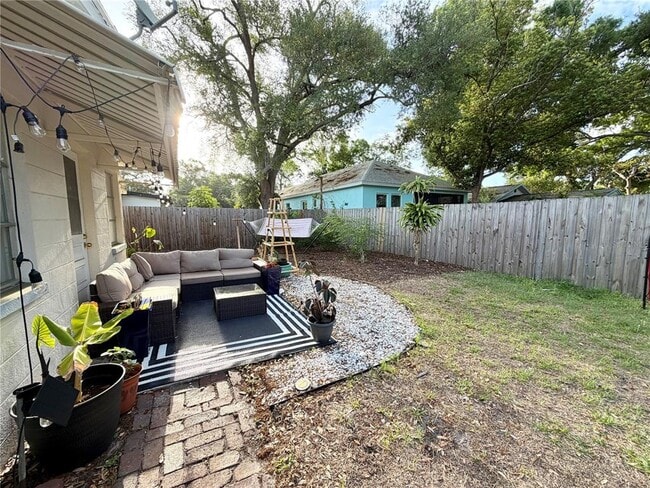 Building Photo - 5220 23rd Ave S