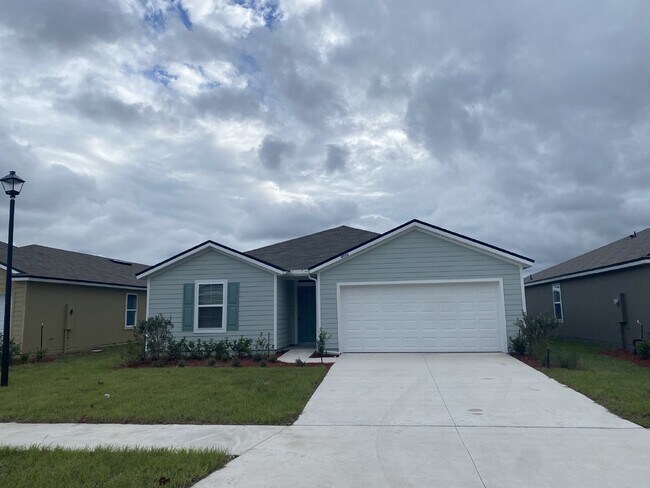 Building Photo - Beautiful 4-Bedroom Home in Cross Creek – Resort-Style Amenities & Convenient Clay County Location!