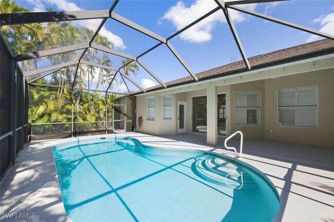 Building Photo - 366 Burnt Pine Dr