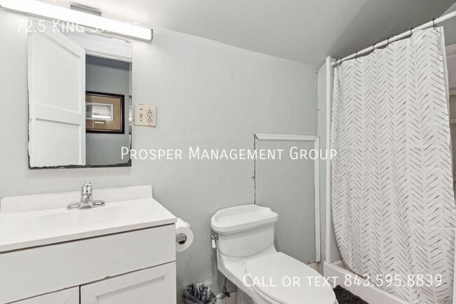 Building Photo - 3BR/2BA Furnished Apartment South Of Broad