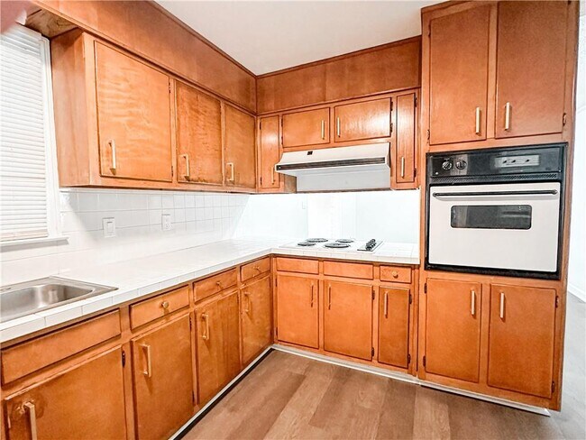 Building Photo - 4591 Woodward Rd