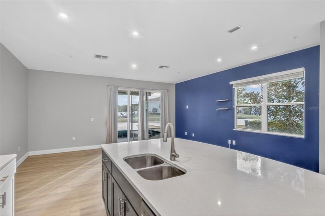 Building Photo - 2126 Crystal Bell St