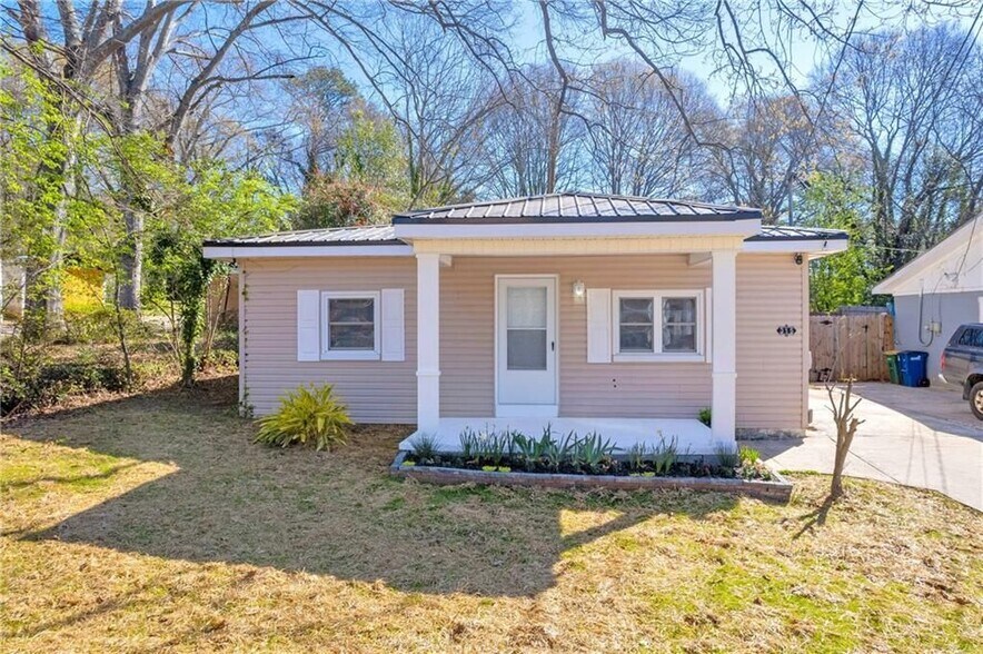 Building Photo - 315 Evans St