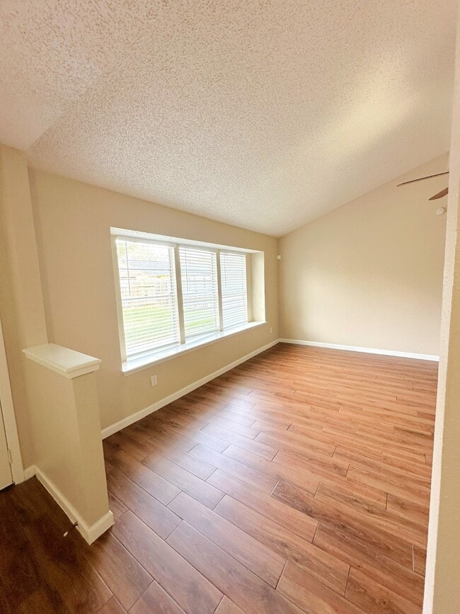 Building Photo - 22610 Leedstown Ln