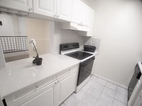 Building Photo - Cozy 1/1 Condo for rent at Wimbledon Park Close to Downtown Orlando.