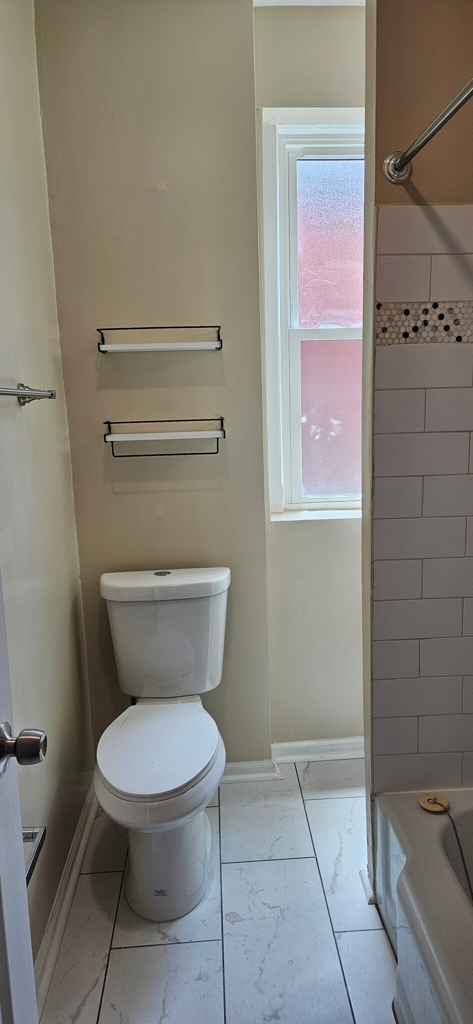 Building Photo - 2016 1st St NW