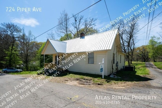 Building Photo - 724 Piper Ave